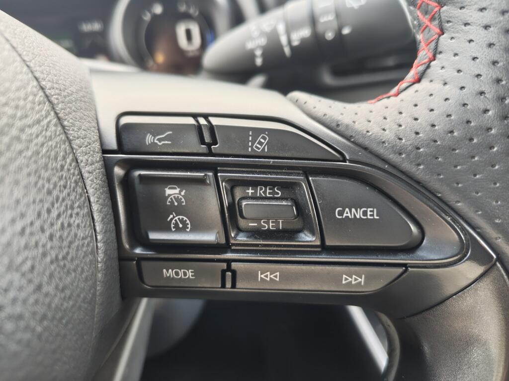Toyota Yaris 1.5 Hybrid GR Sport | Premium Pack | Trekhaak | Pano | JBL | HUD - Image 17