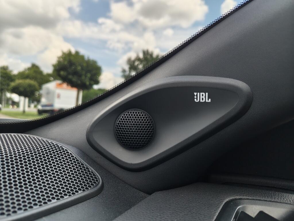 Toyota Yaris 1.5 Hybrid GR Sport | Premium Pack | Trekhaak | Pano | JBL | HUD - Image 28