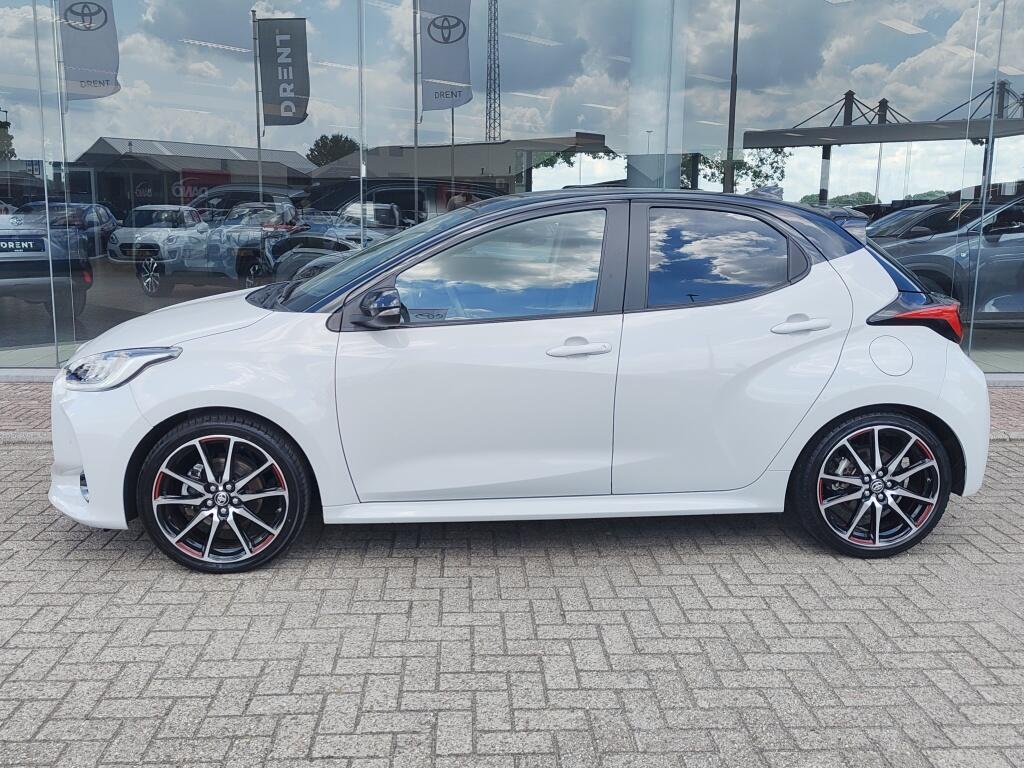 Toyota Yaris 1.5 Hybrid GR Sport | Premium Pack | Trekhaak | Pano | JBL | HUD - Image 3