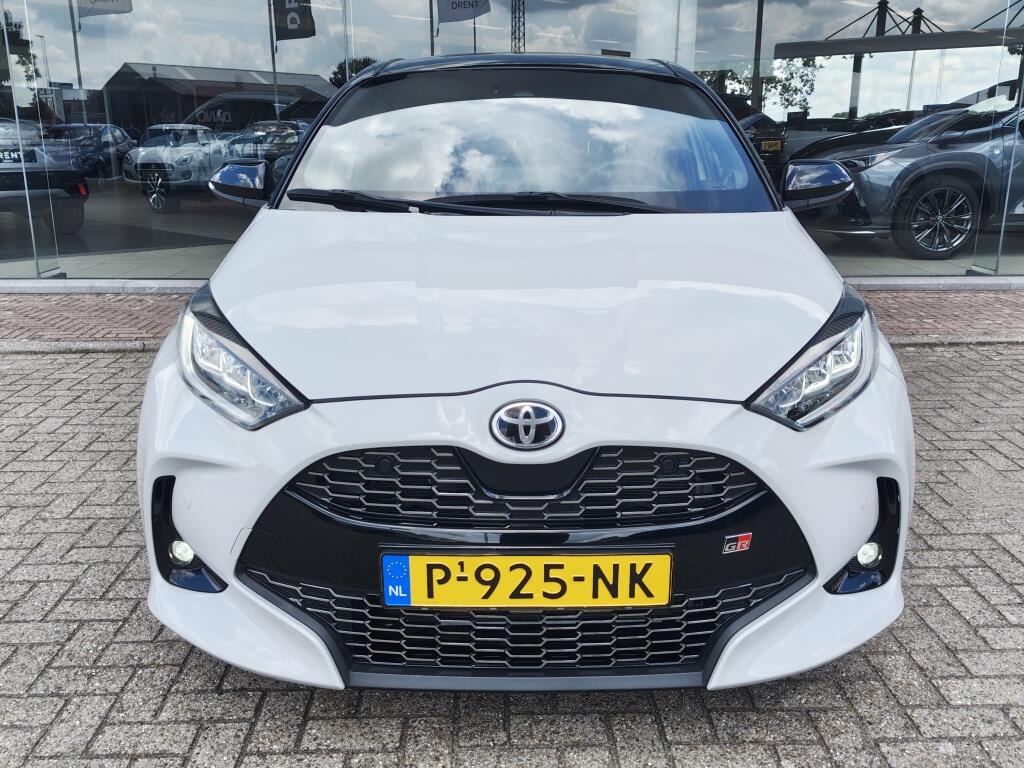 Toyota Yaris 1.5 Hybrid GR Sport | Premium Pack | Trekhaak | Pano | JBL | HUD - Image 6