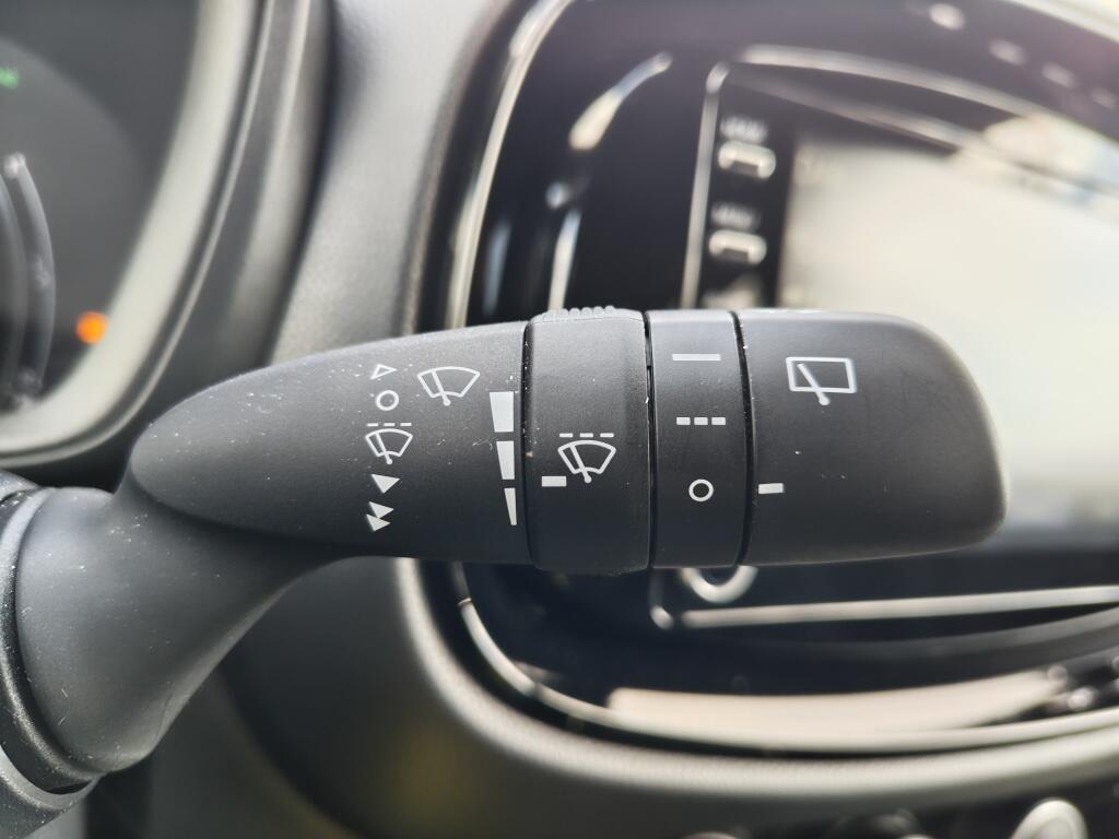 Toyota Aygo X 1.0 VVT-i MT first | All Seasons | Android Auto | Adaptieve Crui - Image 12
