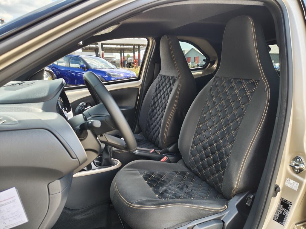 Toyota Aygo X 1.0 VVT-i MT first | All Seasons | Android Auto | Adaptieve Crui - Image 24