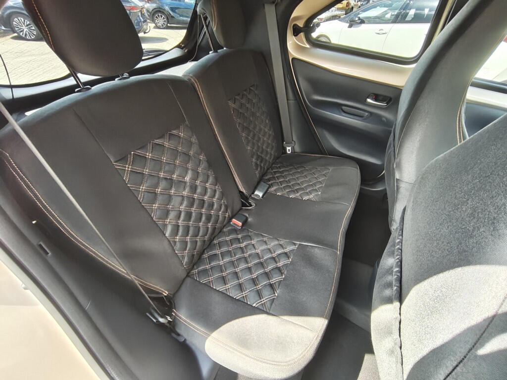 Toyota Aygo X 1.0 VVT-i MT first | All Seasons | Android Auto | Adaptieve Crui - Image 27