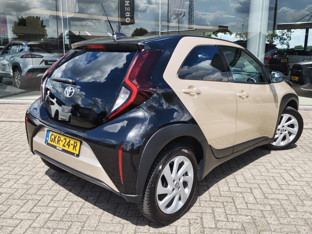 Toyota Aygo X 1.0 VVT-i MT first | All Seasons | Android Auto | Adaptieve Crui - Image 4