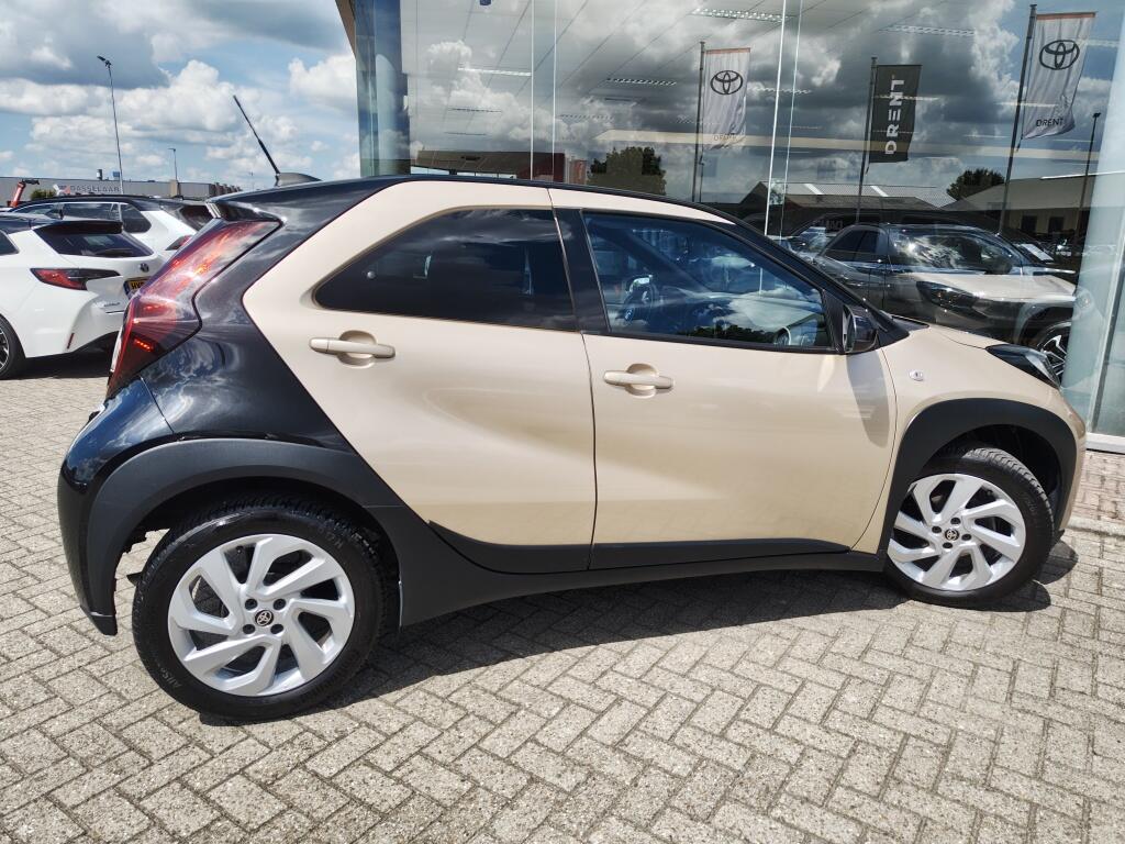 Toyota Aygo X 1.0 VVT-i MT first | All Seasons | Android Auto | Adaptieve Crui - Image 5