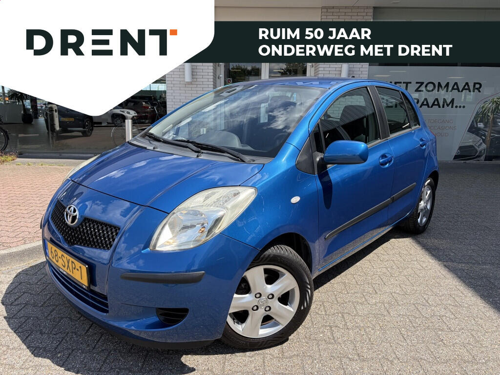 Toyota Yaris 1.3 VVTi Terra | All-season | Airco | Trekhaak | Radio | - Image 1