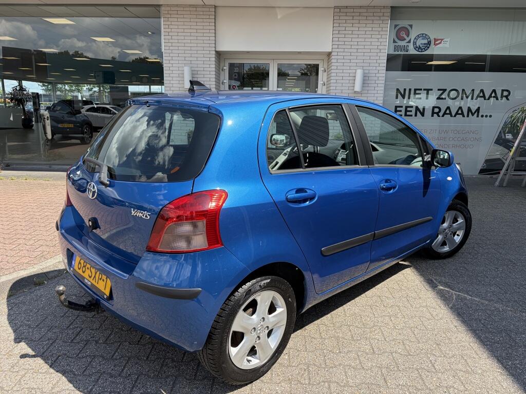 Toyota Yaris 1.3 VVTi Terra | All-season | Airco | Trekhaak | Radio | - Image 4