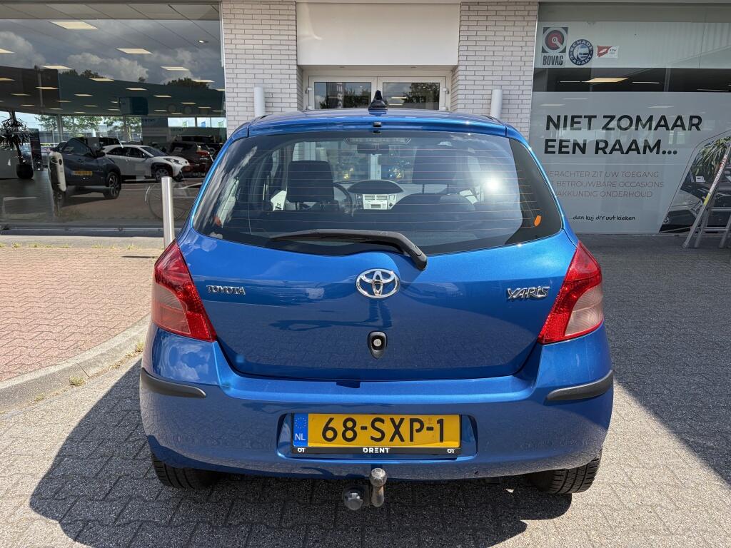 Toyota Yaris 1.3 VVTi Terra | All-season | Airco | Trekhaak | Radio | - Image 7
