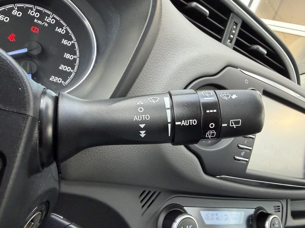 Toyota Yaris 1.5 VVT-i Aspiration | Cruise control | Trekhaak | Dealer onder. - Image 12