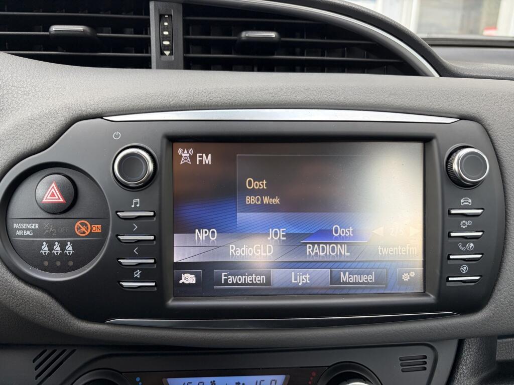 Toyota Yaris 1.5 VVT-i Aspiration | Cruise control | Trekhaak | Dealer onder. - Image 17