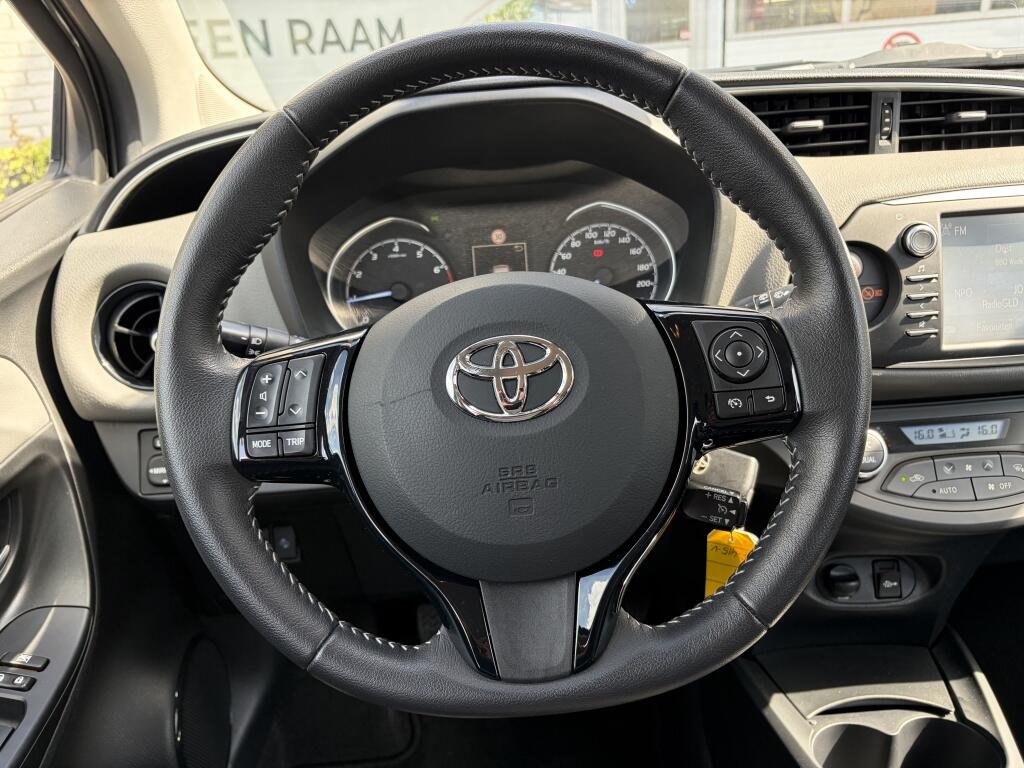 Toyota Yaris 1.5 VVT-i Aspiration | Cruise control | Trekhaak | Dealer onder. - Image 9