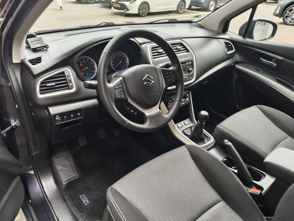 Suzuki SX4 S-Cross 1.6 Exclusive | Trekhaak Afn. | Stoelverwarming | All Seasons - Image 23