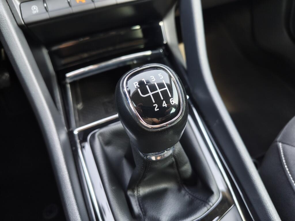 Skoda Karoq 1.5 TSI ACT Business Edition | Sensoren v/a | Achteruitrijcam. | - Image 22