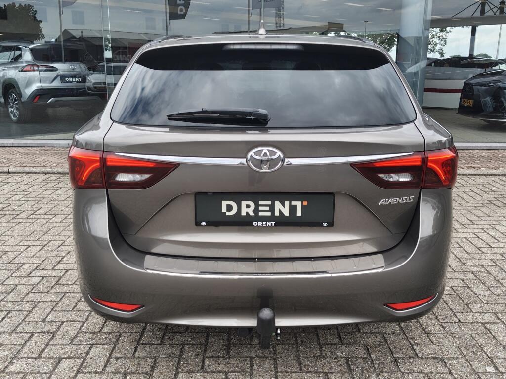 Toyota Avensis Touring Sports 1.8 VVT-i Dynamic Automaat | Trekhaak | Stoelverwarming | Leder - Image 7