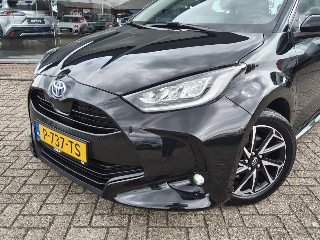 Toyota Yaris 1.5 Hybrid Dynamic | Trekhaak Afneembaar |  Keyless Entry & Star - Image 2