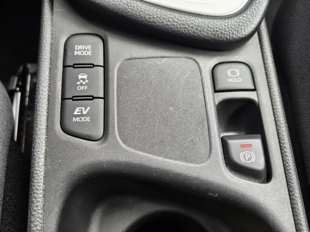 Toyota Yaris 1.5 Hybrid Dynamic | Trekhaak Afneembaar |  Keyless Entry & Star - Image 21