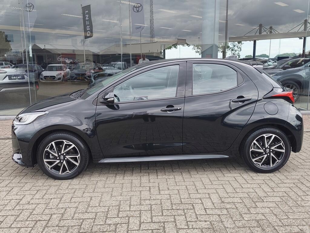 Toyota Yaris 1.5 Hybrid Dynamic | Trekhaak Afneembaar |  Keyless Entry & Star - Image 3