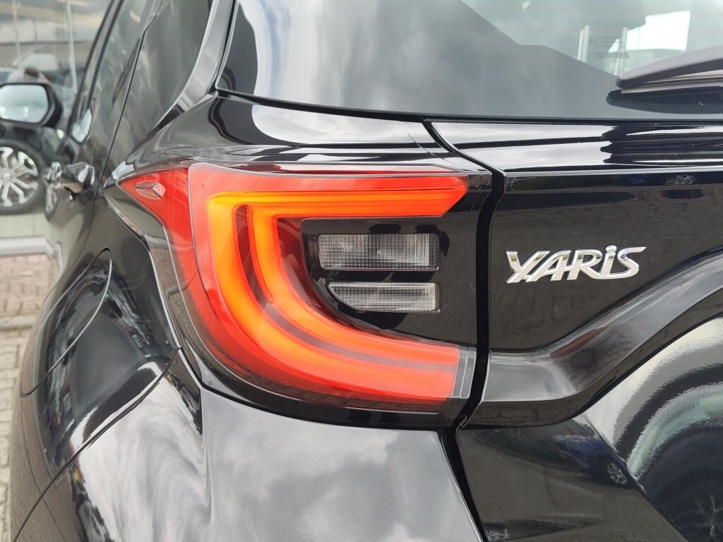 Toyota Yaris 1.5 Hybrid Dynamic | Trekhaak Afneembaar |  Keyless Entry & Star - Image 33