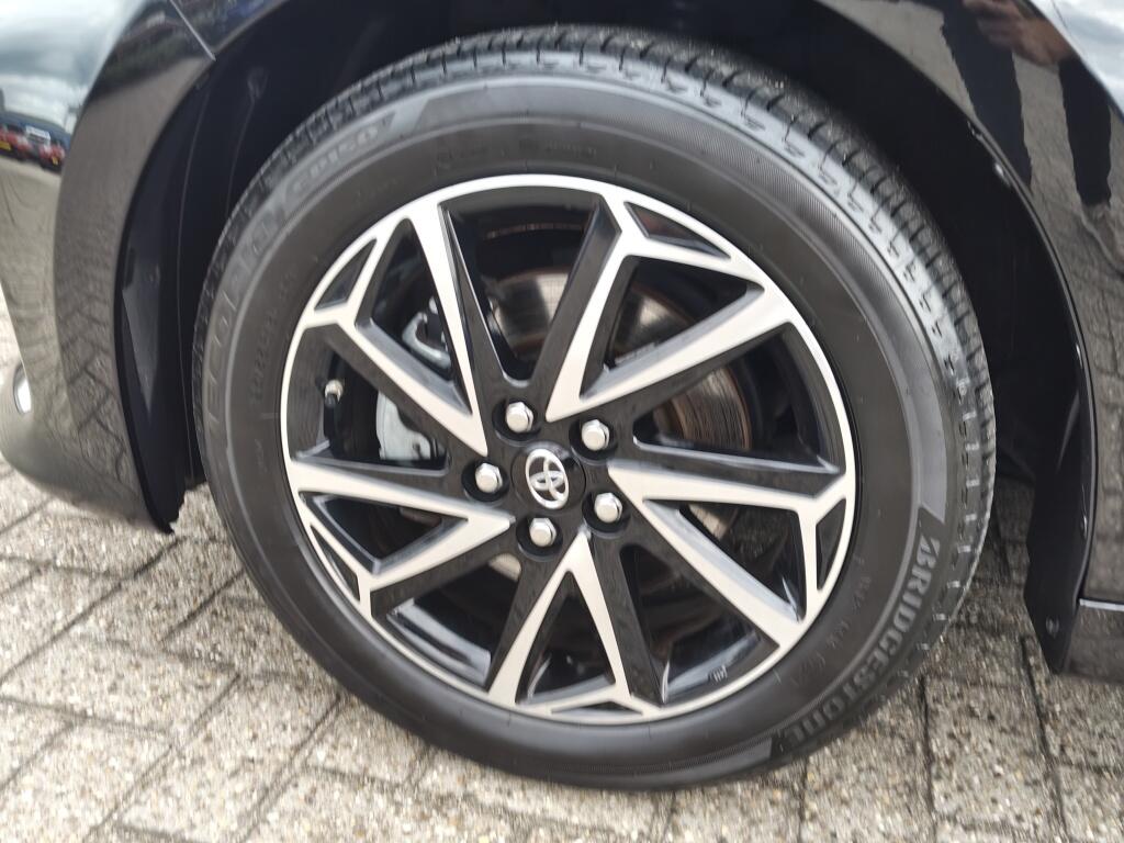 Toyota Yaris 1.5 Hybrid Dynamic | Trekhaak Afneembaar |  Keyless Entry & Star - Image 36