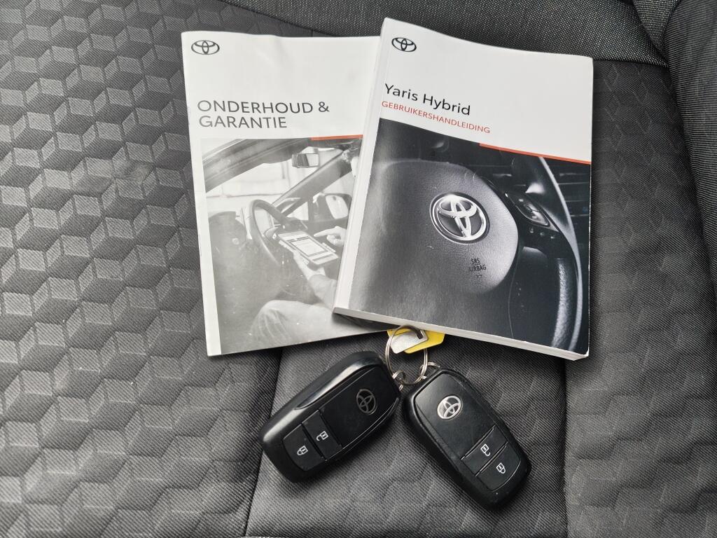 Toyota Yaris 1.5 Hybrid Dynamic | Trekhaak Afneembaar |  Keyless Entry & Star - Image 38