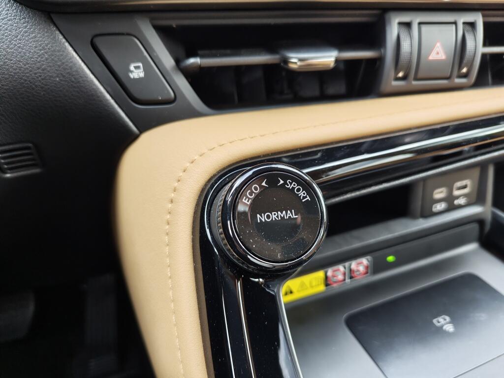 Lexus NX 450h+ AWD Executive Line | Trekhaak | 1500kg. Trekgew. | HUD | N - Image 26