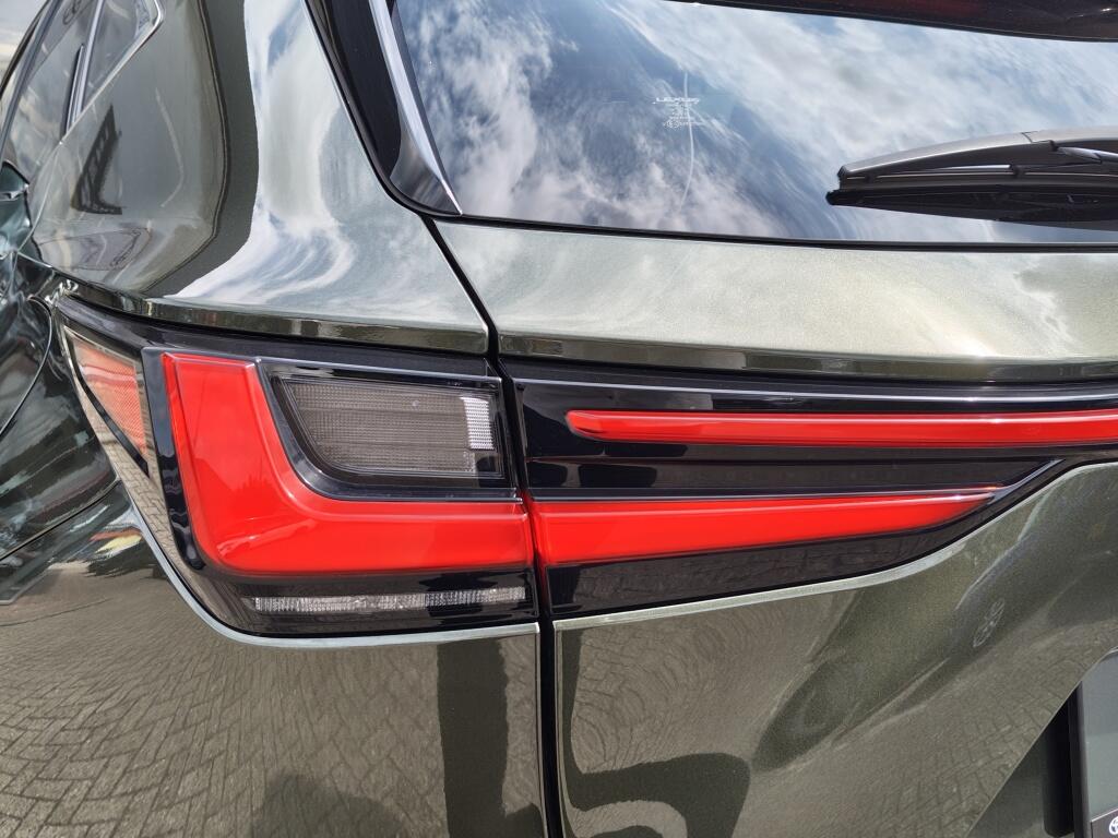 Lexus NX 450h+ AWD Executive Line | Trekhaak | 1500kg. Trekgew. | HUD | N - Image 44