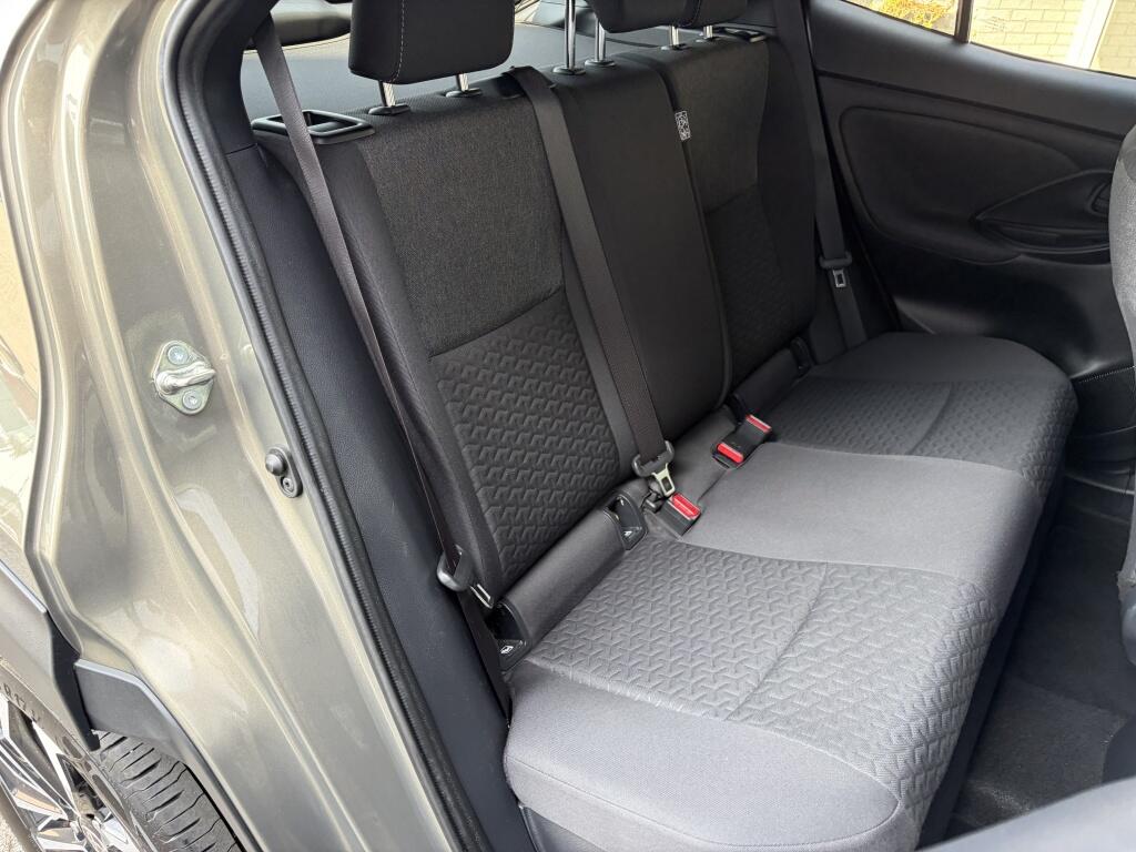 Toyota Yaris Cross 1.5 Hybrid First Edition | Stoelverwarming | Sensoren V/A - Image 30