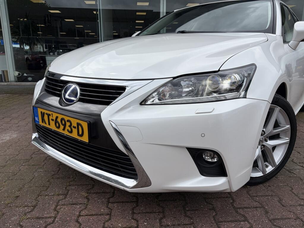 Lexus CT 200h Luxury Line | Schuif/kantel dak | Stoelverwarming | Sensore - Image 2