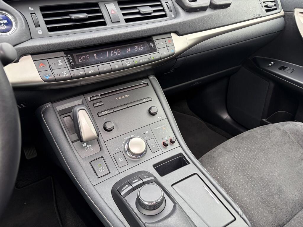 Lexus CT 200h Luxury Line | Schuif/kantel dak | Stoelverwarming | Sensore - Image 28
