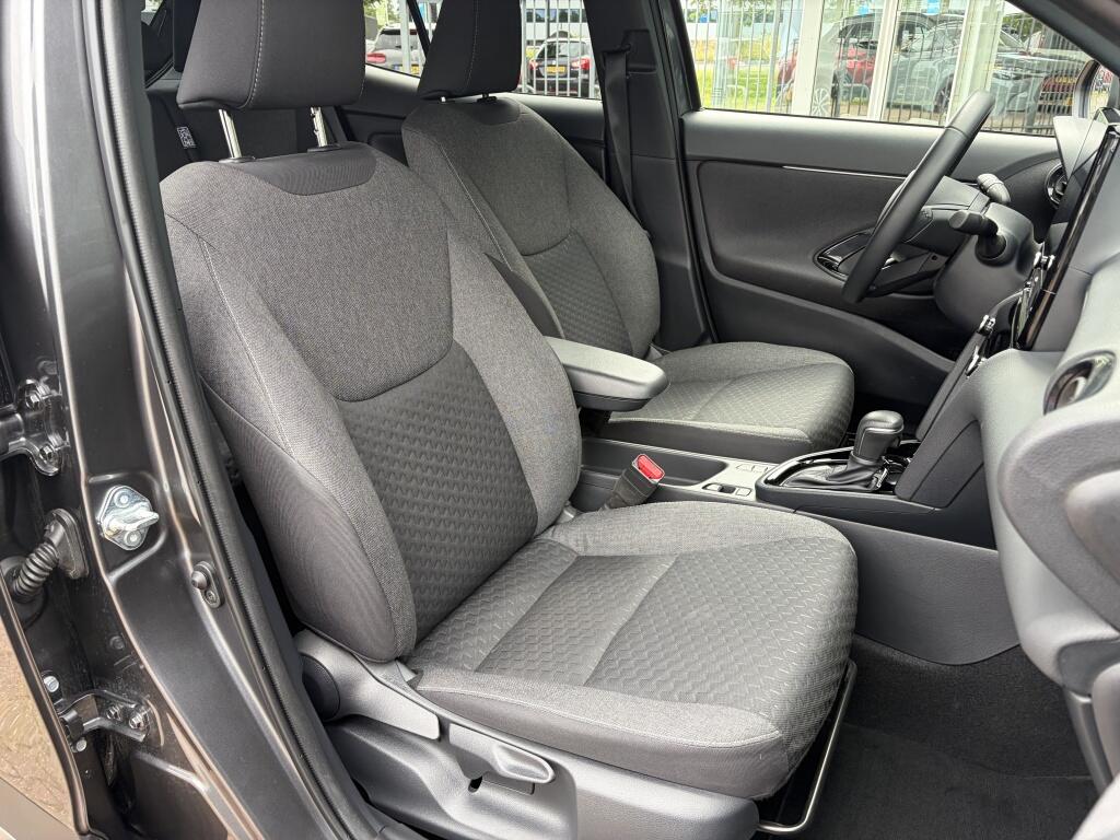 Toyota Yaris Cross 1.5 Hybrid 115 Dynamic | PDC v/a | Stoelverwarming | Keyless Ent - Image 30