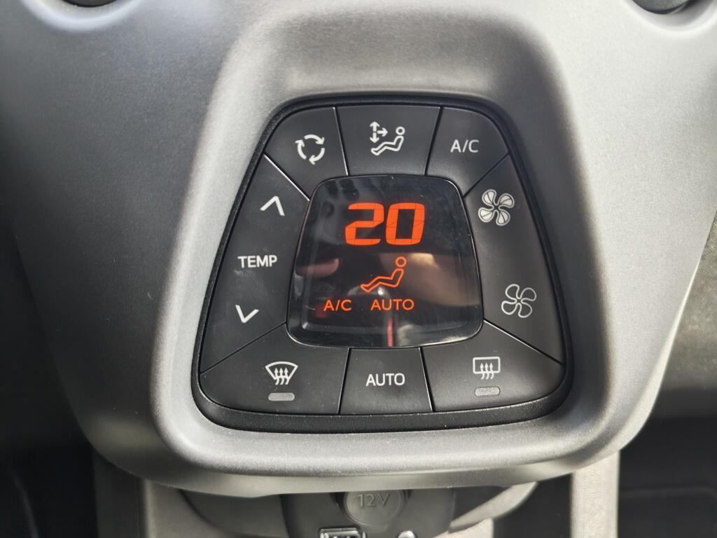 Toyota Aygo 1.0 VVT-i x-joy | All season | Android Auto | Lichtmetaal | El. - Image 17