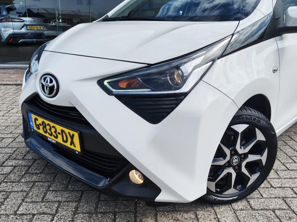Toyota Aygo 1.0 VVT-i x-joy | All season | Android Auto | Lichtmetaal | El. - Image 2