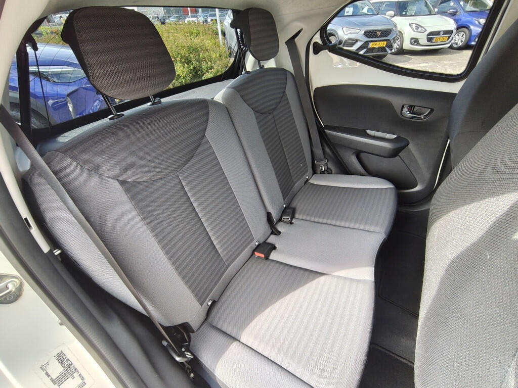 Toyota Aygo 1.0 VVT-i x-joy | All season | Android Auto | Lichtmetaal | El. - Image 26