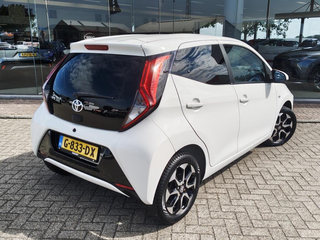 Toyota Aygo 1.0 VVT-i x-joy | All season | Android Auto | Lichtmetaal | El. - Image 4
