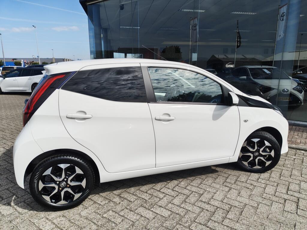 Toyota Aygo 1.0 VVT-i x-joy | All season | Android Auto | Lichtmetaal | El. - Image 5