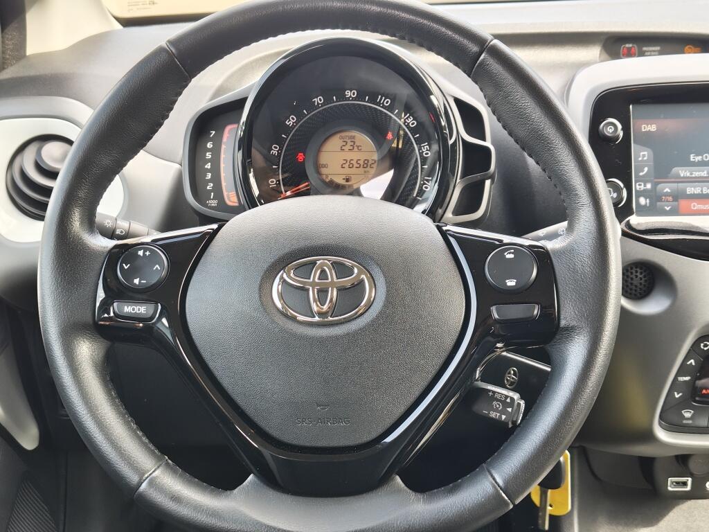 Toyota Aygo 1.0 VVT-i x-joy | All season | Android Auto | Lichtmetaal | El. - Image 9
