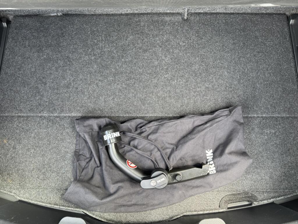 Toyota Yaris 1.5 Hybrid Design | All-Seasons | Trekhaak Afn. | Stoel Verwarmi - Image 6