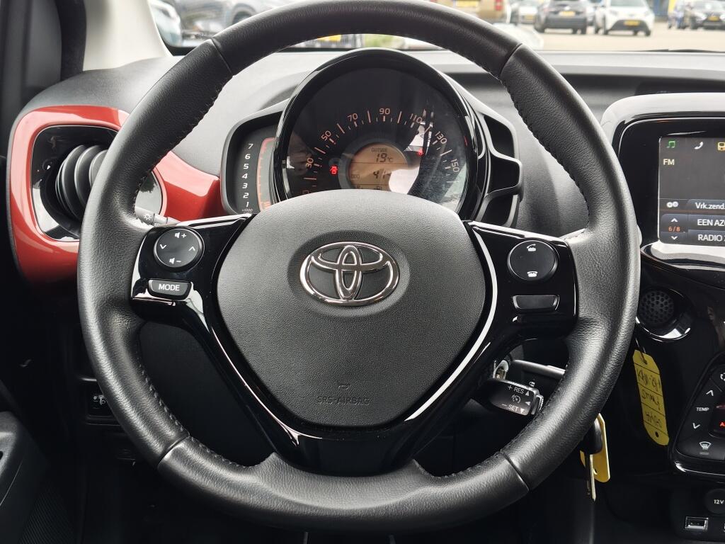 Toyota Aygo 1.0 VVT-i x-wave | El. Vouwdak | Achteruitrijcamera | El. Climat - Image 10