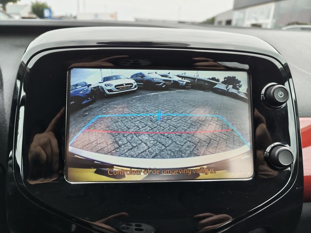 Toyota Aygo 1.0 VVT-i x-wave | El. Vouwdak | Achteruitrijcamera | El. Climat - Image 17