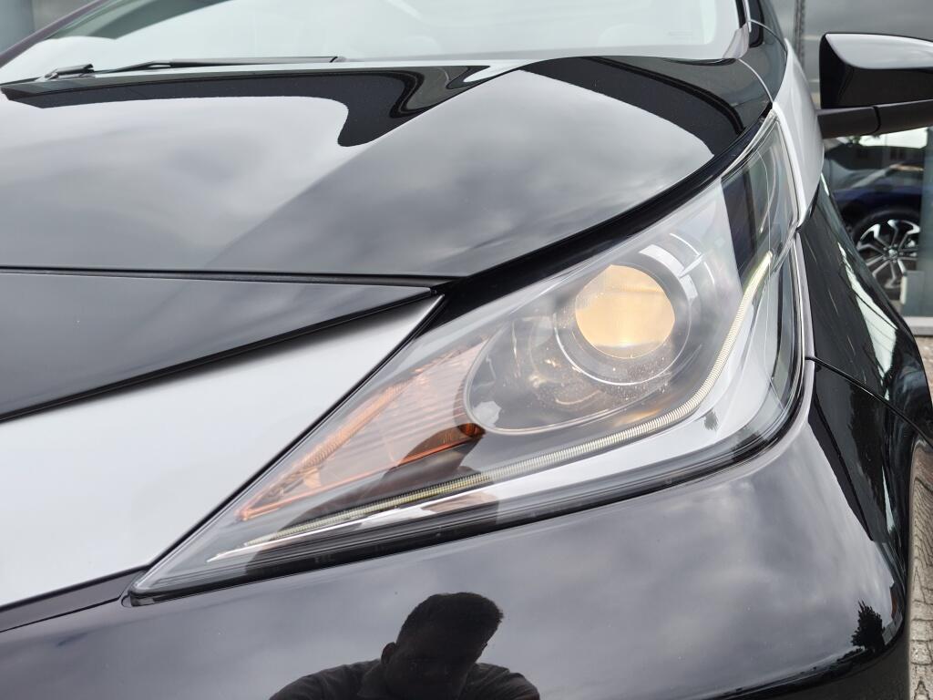Toyota Aygo 1.0 VVT-i x-wave | El. Vouwdak | Achteruitrijcamera | El. Climat - Image 30