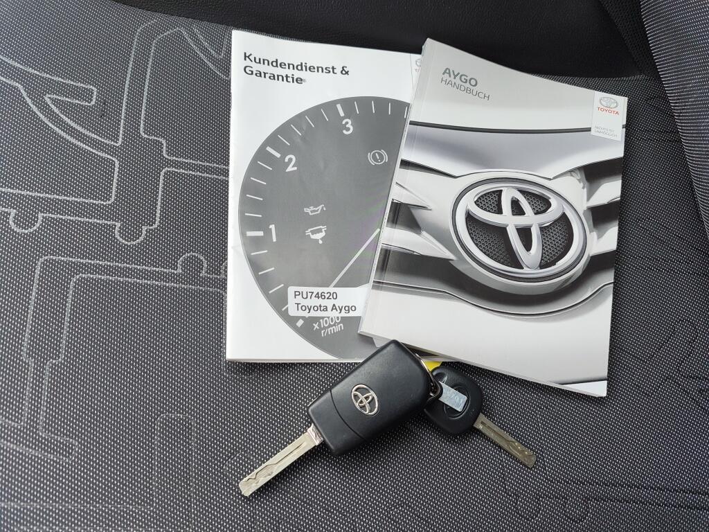 Toyota Aygo 1.0 VVT-i x-wave | El. Vouwdak | Achteruitrijcamera | El. Climat - Image 35