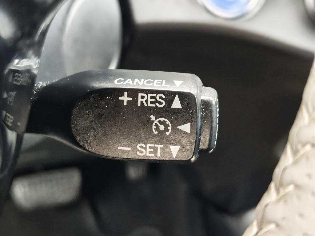 Toyota Yaris 1.5 Hybrid Bi-Tone | Cruise Control | Lichtmetaal | Achteruitrij - Image 15