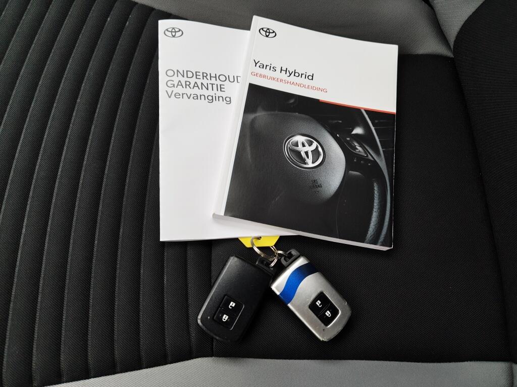Toyota Yaris 1.5 Hybrid Bi-Tone | Cruise Control | Lichtmetaal | Achteruitrij - Image 38