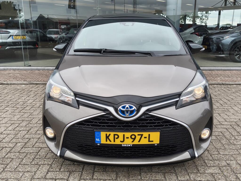 Toyota Yaris 1.5 Hybrid Bi-Tone | Cruise Control | Lichtmetaal | Achteruitrij - Image 6