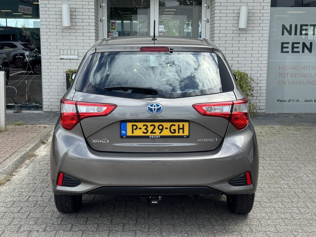 Toyota Yaris 1.5 Hybrid Design | All-Seasons | Trekhaak Afn. | Stoel Verwarmi - Image 4