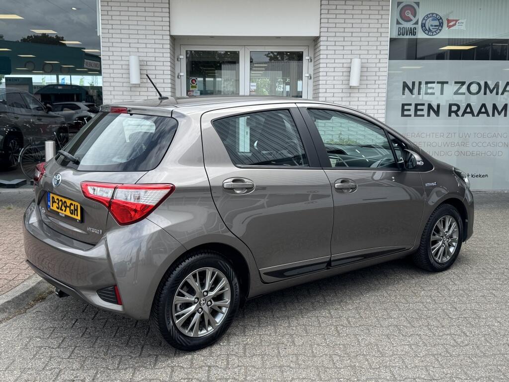 Toyota Yaris 1.5 Hybrid Design | All-Seasons | Trekhaak Afn. | Stoel Verwarmi - Image 7