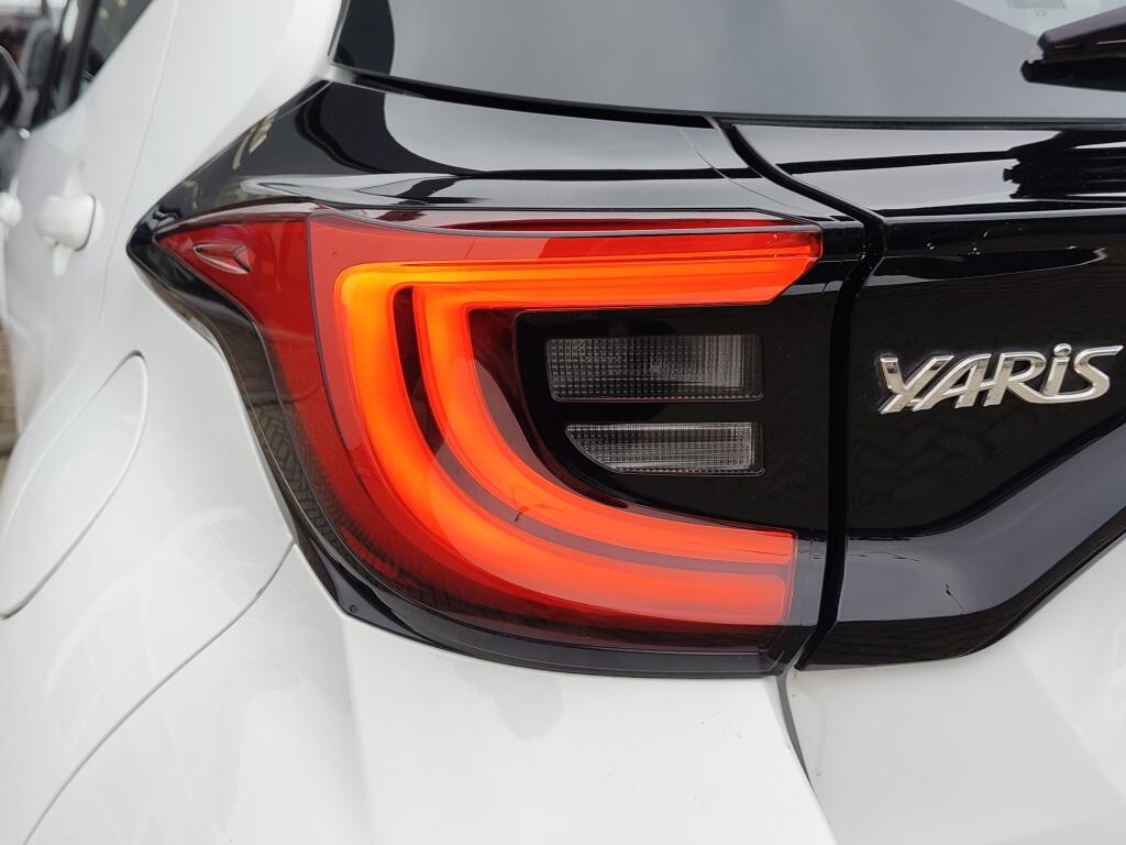 Toyota Yaris 1.5 Hybrid Dynamic | Keyless Entry | Stoelverwarming | Android A - Image 32