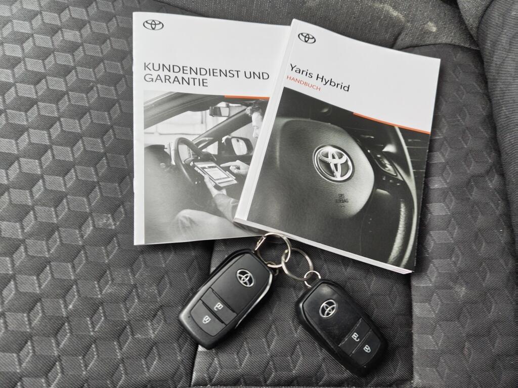 Toyota Yaris 1.5 Hybrid Dynamic | Keyless Entry | Stoelverwarming | Android A - Image 37