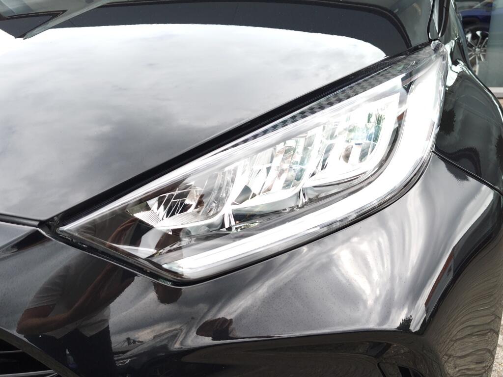 Toyota Yaris 1.5 Hybrid Dynamic | NL Auto | All Season | Keyless Entry & Star - Image 31