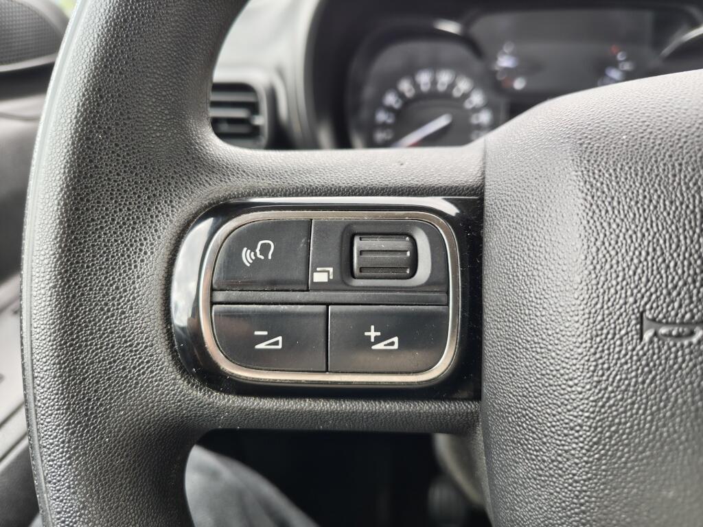 Toyota PROACE CITY 1.5 D-4D Navigator | All Seasons | Cruise Control | Android Auto - Image 11